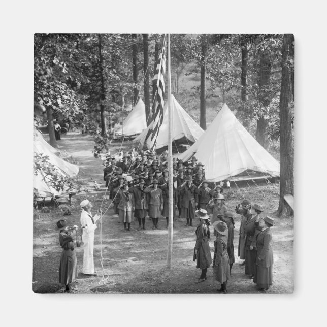 Aimant Fille Scoutisme Drapeau-Élevage : 1919 (Devant)