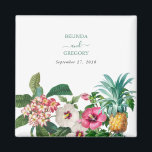 Aimant Fleurs d'aquarelle tropicale et Mariage de verdure<br><div class="desc">Une belle aquarelle tropicale fleurie et un design mariage de verdure. Un design unique qui utilise des plantes vintages d'aquarelle comme Hibiscus, Plumeria et Pineapple palms. Un design floral moderne blanc et tropical avec une touche de verdure. Un design de mariage chic avec des éléments modernes. Des invitations de mariage...</div>