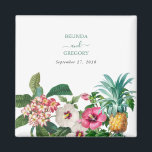 Aimant Fleurs d'aquarelle tropicale et Mariage de verdure<br><div class="desc">Une belle aquarelle tropicale fleurie et un design mariage de verdure. Un design unique qui utilise des plantes vintages d'aquarelle comme Hibiscus, Plumeria et Pineapple palms. Un design floral moderne blanc et tropical avec une touche de verdure. Un design de mariage chic avec des éléments modernes. Des invitations de mariage...</div>