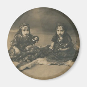 Aimant gitan de deux enfants