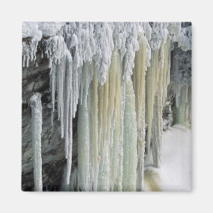 Aimant Glace bleue et ruissellement des eaux souterraines