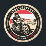 Aimant Grossglockner | Autriche | Motorcycle<br><div class="desc">Grossglockner fait dans un emblème de style vintage et en détresse. C'est une montagne pittoresque à travers les Alpes autrichiennes en Autriche.</div>
