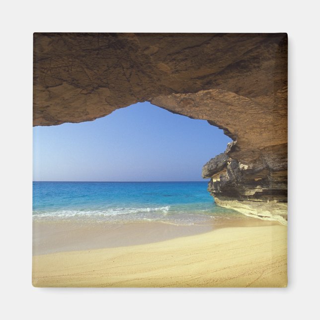 Aimant Grotte à French Bay, île San Salvador, (Devant)
