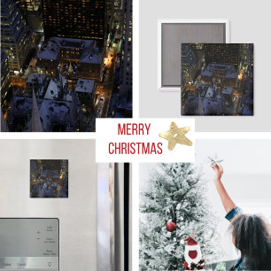 Aimant Hidden Christmas Tree in Manhattan at Night