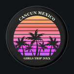 Aimant Île tropicale Plage personnalisée Palm Tree Girl T<br><div class="desc">Aimant de palmier noir et rose chaud cool pour une excursion de filles sur une île tropicale. Doté de beaux palmiers face à un joli coucher de soleil de plage rose. Cadeaux personnalisés parfaits pour votre voyage de croisière ou d'été à la mer.</div>