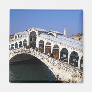 Aimant Italie, Vénétie, Venise, traversée du pont du Rial