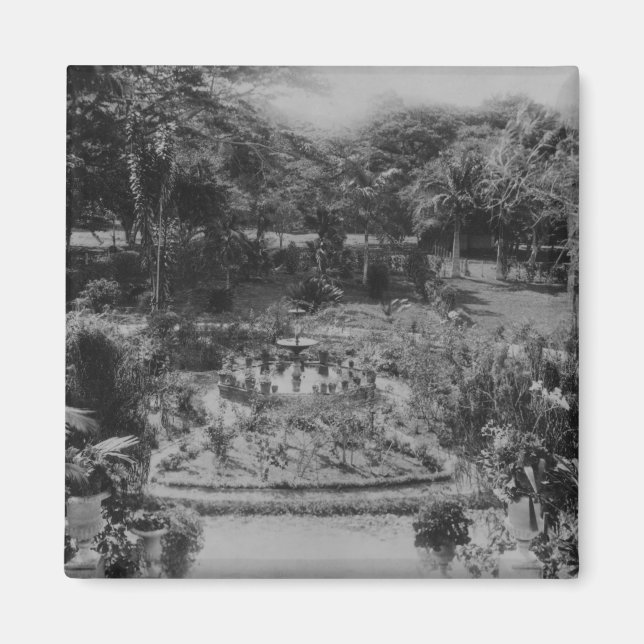 Aimant Jardin d'une villa de banlieue (Devant)