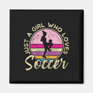 Aimant Juste une fille qui aime le football féminin rétro