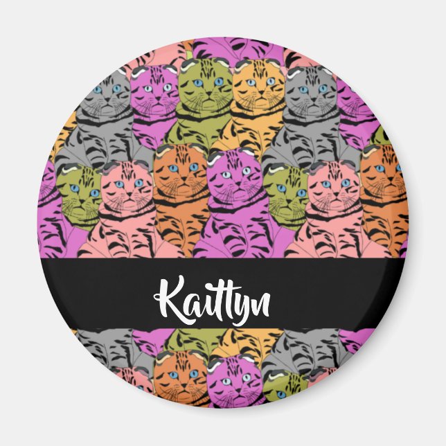 Aimant Kitties rayées de nom personnalisé (Devant)