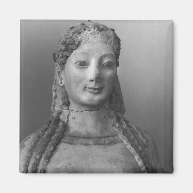 Aimant Kore connu sous le nom de Kore portant un peplos (Devant)