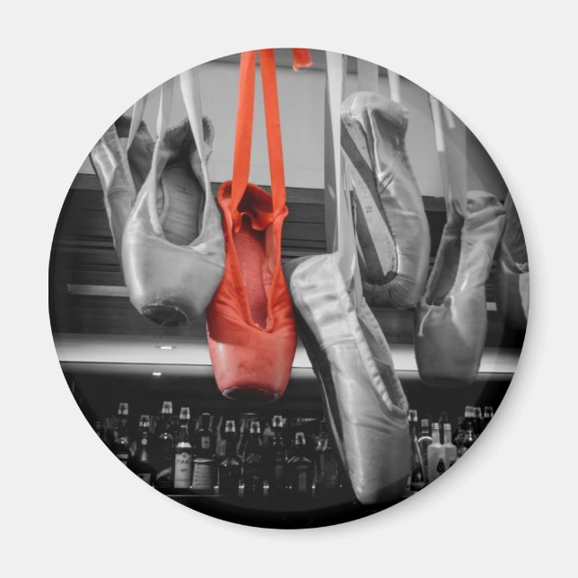 Aimant La Chaussure Rouge (Devant)