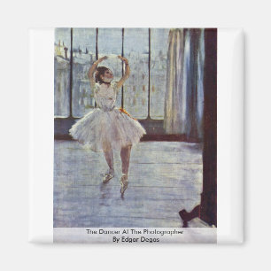 Aimant La danseuse chez le photographe par Edgar Degas
