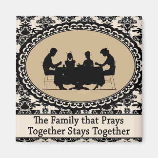 Aimant La famille qui prient ensemble l'aimant