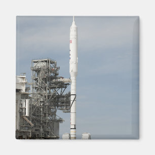 Aimant La fusée Ares I-X est visible sur le lanceur