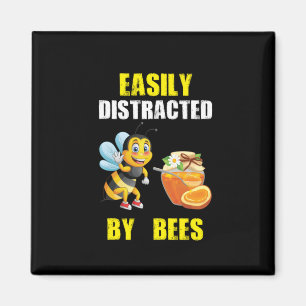 Aimant L'Abeille Est Facilement Distrait Par Les Abeilles