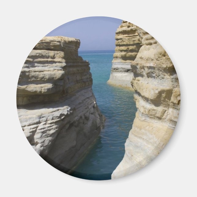 Aimant Le Calcaire Roche Sur L'Île De Corfou (Devant)