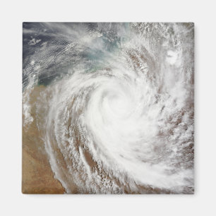 Aimant Le cyclone Laurence s'éloigne de l'intérieur