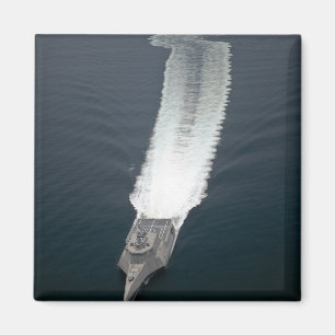 Aimant Le navire de combat littoral Independence 2