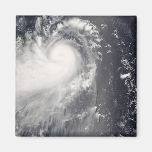 Aimant Le typhon Nuri approche des Philippines