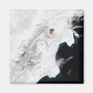 Aimant Le volcan de Shiveluch dans le Kamtchatka Krai,