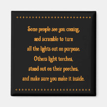 Les amis éclairent le chemin