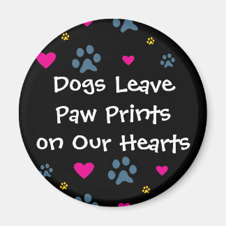 Aimant Les chiens laissent des Empreintes de pattes sur n