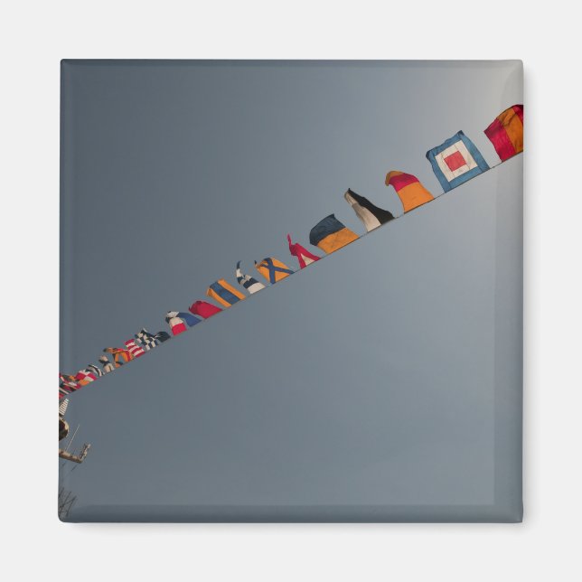 Aimant Les drapeaux survolent le pont de l'USS Iwo Jima (Devant)