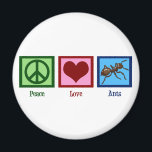 Aimant Les fourmis d'amour de paix<br><div class="desc">Un signe de paix,  un coeur et une fourmi. Un grand cadeau pour les exterminateurs dans la lutte antiparasitaire.</div>