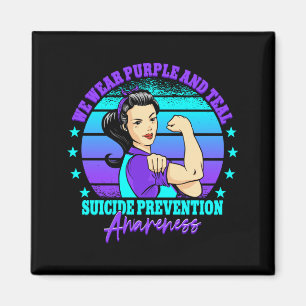 Aimant Les hommes portent du violet et du sarcelle pour l