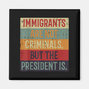Aimant Les Immigrants Ne Sont Pas Des Criminels Manifesta