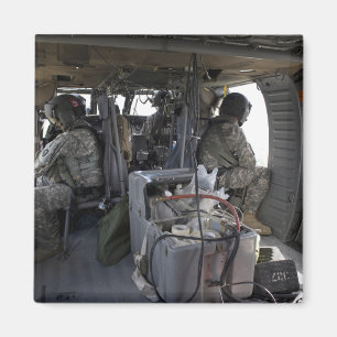 Aimant les soldats surveillent les dangers