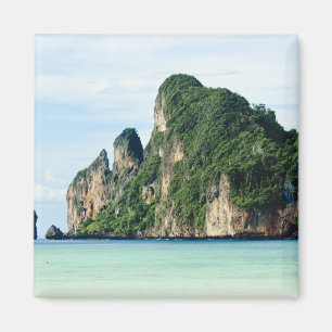 Aimant l'île de Ko Phi Phi sur la mer d'Andaman, Krabi