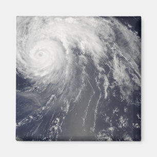 Aimant L'ouragan Bill au large des Bermudes