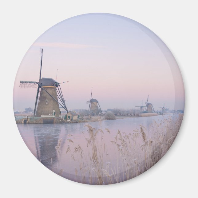 Aimant Lumière du lever du soleil en hiver sur les moulin (Devant)