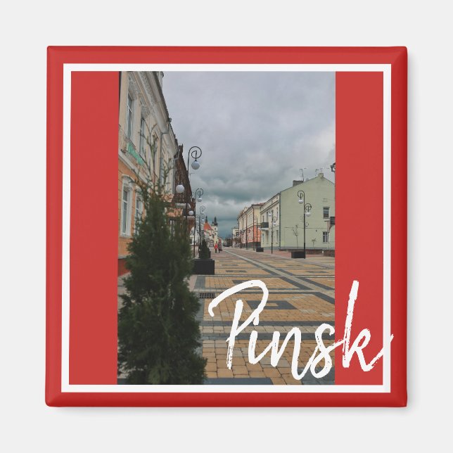 Aimant Lycée d'architecture de Pinsk en Biélorussie (Devant)