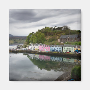 Aimant Maisons colorées dans Portree, Skye