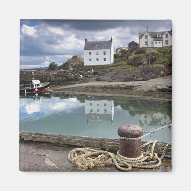 Aimant Maisons Et Bateaux Le Long De L'Eau (Devant)
