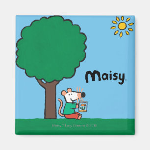 Aimant Maisy lit son livre de bibliothèque dehors