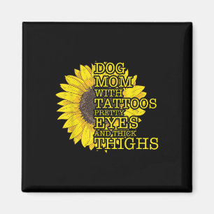 Aimant Maman Amoureux des chiens Avec Des Tatouages Et De