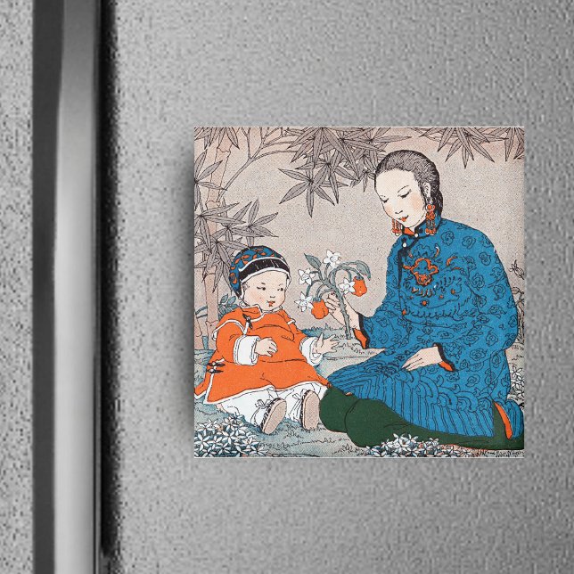 Aimant maman et bébé asiatique (Asian mother with baby sharing pretty orange and white flowers on square magnet.)