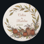 Aimant Mariage citrouille d'intégrité des couronnes Autom<br><div class="desc">Ce joli aimant mariage d'automne présente vos noms et votre date. Les citrouilles et les sprigs dessinés à la main lui donnent un look d'automne parfait pour la saison glacière. Trouvez de beaux objets correspondants dans la "couronne Citrouille". Collection Inspirivity. N’oubliez pas de consulter Inspirivity sur Facebook et Instagram et...</div>