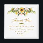 Aimant Mariage décoratif Fleurs d'été<br><div class="desc">Joli, coloré, sophistiqué et moderne aimant décoratif pour les Mariages avec une belle couronne fleurie d'été dans les couleurs jaune, rouge, or et vert. Un joli design botanique pour votre journée spéciale. Idéal pour les événements du printemps et de l'été mais peut être utilisé pour l'automne/automne et l'hiver. Tout le...</div>