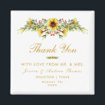 Aimant Mariage décoratif Fleurs d'été<br><div class="desc">Joli, coloré, sophistiqué et moderne aimant décoratif pour les Mariages avec une belle couronne fleurie d'été dans les couleurs jaune, rouge, or et vert. Un joli design botanique pour votre journée spéciale. Idéal pour les événements du printemps et de l'été mais peut être utilisé pour l'automne/automne et l'hiver. Tout le...</div>