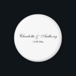 Aimant Mariage Élégant Script Creative Black White<br><div class="desc">Ce style de simplicité est tout. Simple mais fait vraiment une belle déclaration professionnelle.</div>