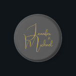 Aimant Mariage Moderne Minimaliste Plain Calligraphie Nom<br><div class="desc">Vous pouvez facilement changer les polices et les couleurs. Vous pouvez également ajouter votre logo et l'image arrière - plan comme vous le souhaitez.</div>