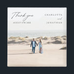 Aimant Mariage photo classique élégant favorise le Merci<br><div class="desc">Mariage photo classique élégant favorise l'aimant Merci</div>