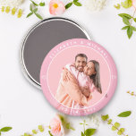 Aimant Mariage rose minimaliste moderne Favoriser<br><div class="desc">Moderne minimaliste Couple photo rose mariage Favoriser aimant</div>