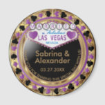 Aimant Marié à Las Vegas - Merci - Violet<br><div class="desc">🥇 UN DESIGN D'ART ORIGINAL DE DROIT D'AUTEUR DE Donna Siegrist SEULEMENT DISPONIBLE SUR ZAZZLE! Magnet style casino. Marié à Las Vegas merci d'avoir partagé cette journée spéciale avec nous dans un design violet, or et noir. Faites une grande fête pour garder l'amour pour l'invité d'honneur ou votre invité. Plus...</div>