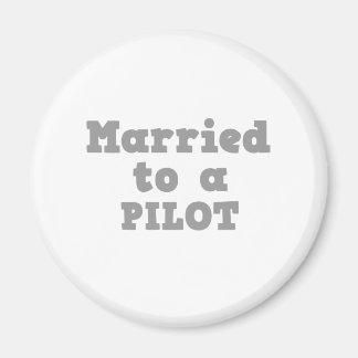AIMANT MARIÉ À UN PILOTE