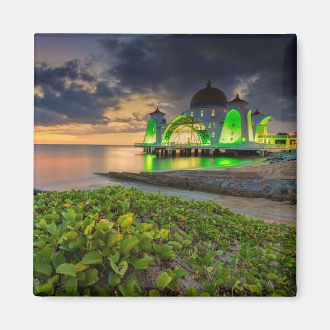 Aimant Melaka le coucher du soleil | Masjid Selat (Devant)